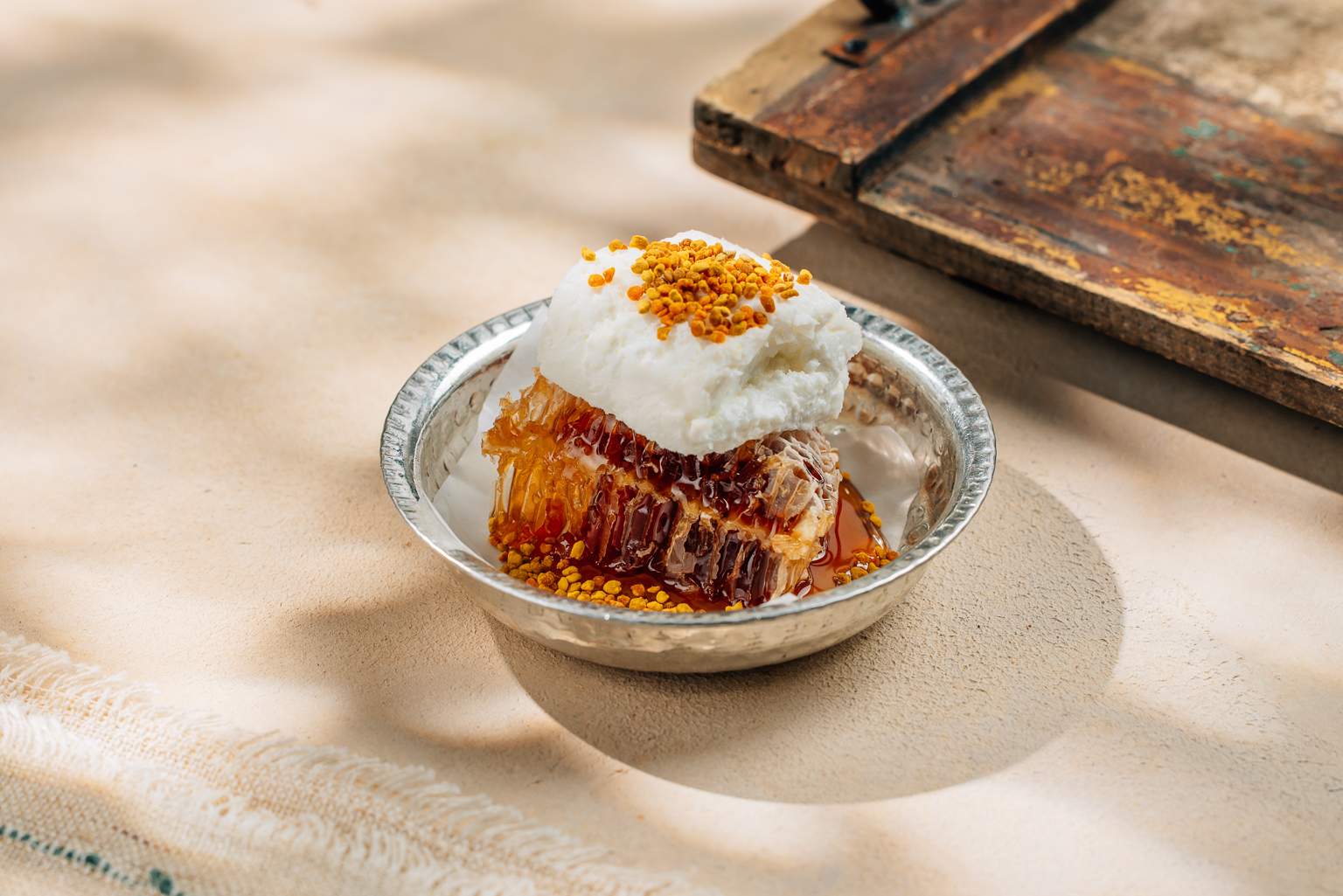 Honeycomb honey & kaymak